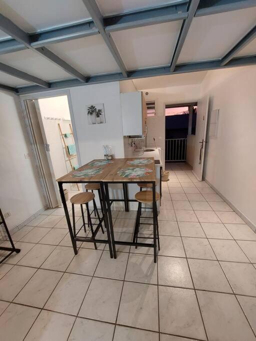 Le Ti Papangue Apartment Saint Pierre Luaran gambar