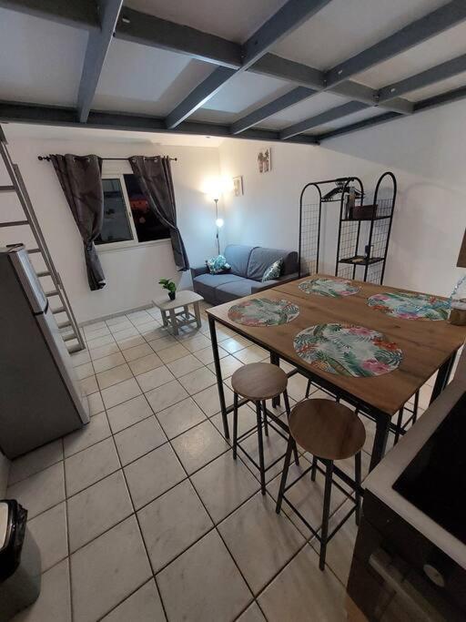Le Ti Papangue Apartment Saint Pierre Luaran gambar